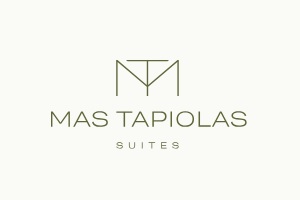 hoteles con encanto para parejas - logo de Suites Natura Mas Tapiolas