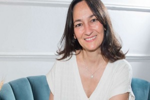 Uno de los mejores psicólogos online en España es Laura Palomares (Avance Psicólogos), logo