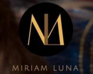 MIRIAM LUNA Piano & Voz